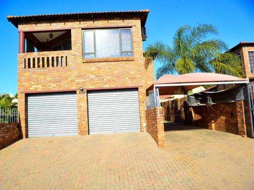 Rustenburg House | Rustenburg Self-Catering