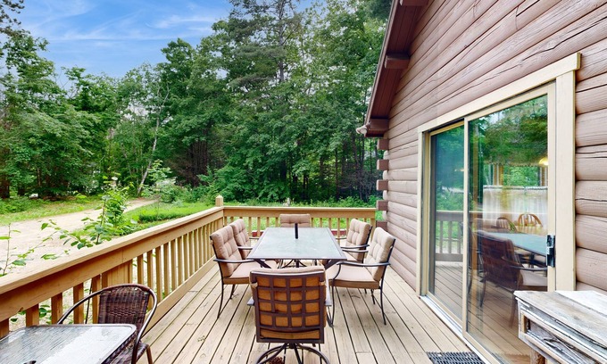 Bartlett Cabin | Rustic 2-story cabin near Saco River w/views & firepit