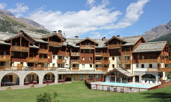 Val Cenis Apartment | Rustic apartment on the slopes in cozy Val Cenis
