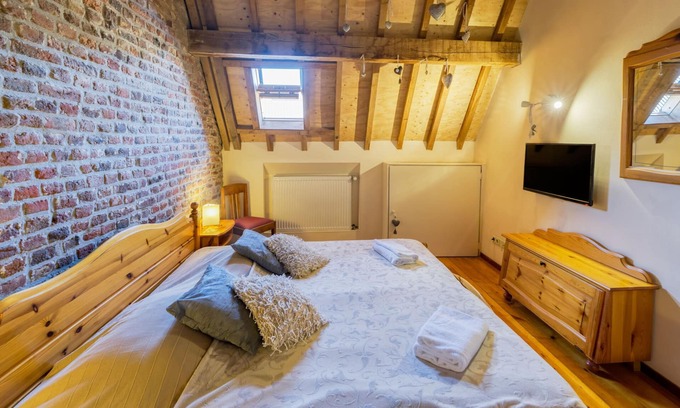 Mesch Apartment | Rustic Apartment in Mesch near Town Center