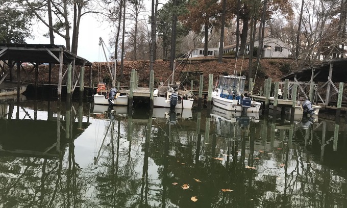 Lancaster House | Rustic Bungalow on the Northern Neck of Virginia