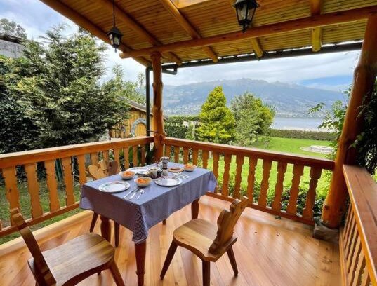 San Pablo del Lago House | Rustic Cabin by Lake San Pablo close Otavalo