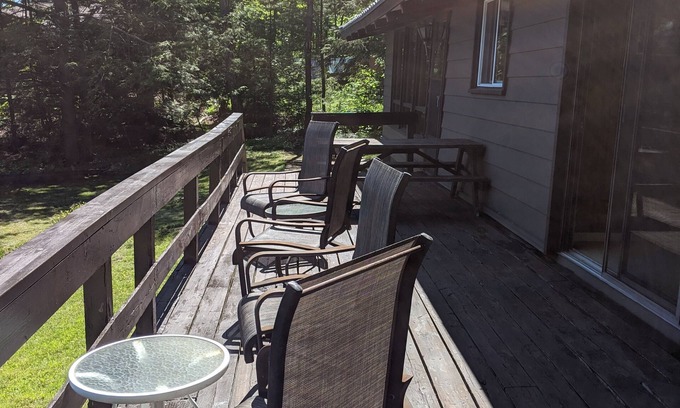 Huntsville Cottage | Rustic Cottage on a small lake in beautiful Muskoka