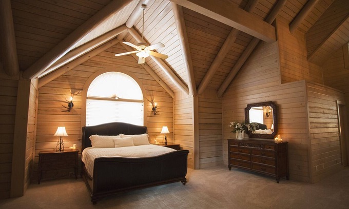 Okeechobee House | Rustic Country Lodge set on 800 Private Acres