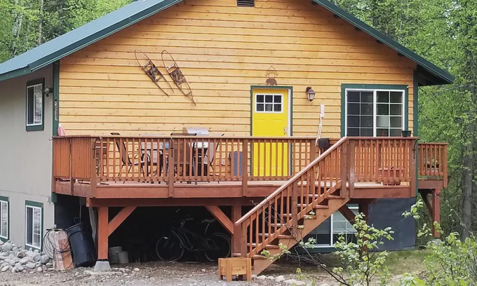 Susitna North House | Rustic Elegance Your Home Away From Home.