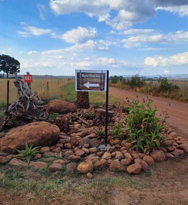 Lydenburg House | Rustic Farm Stay
