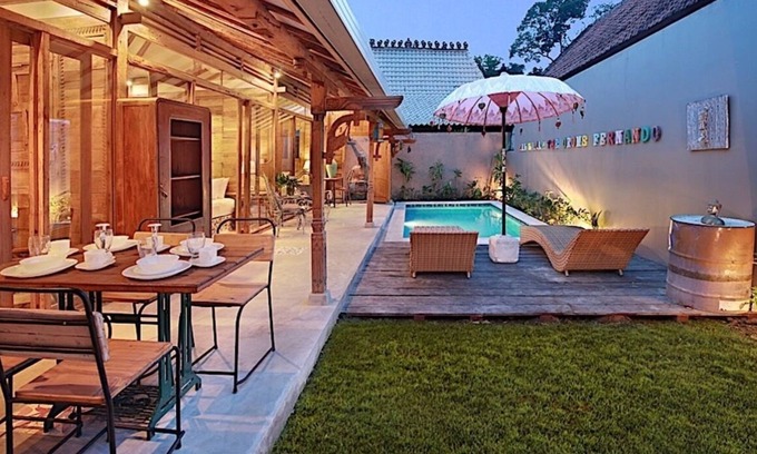 Batubelig Villa | ☀︎ Rustic Hidden Gem, 400 m from Canggu beach