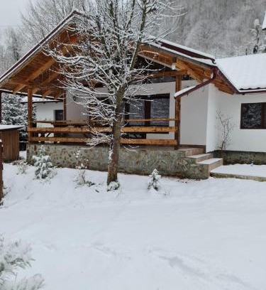 Malaia House | Rustic Home