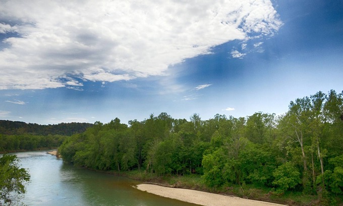 Tahlequah House | Rustic Luxury Along the Illinois River