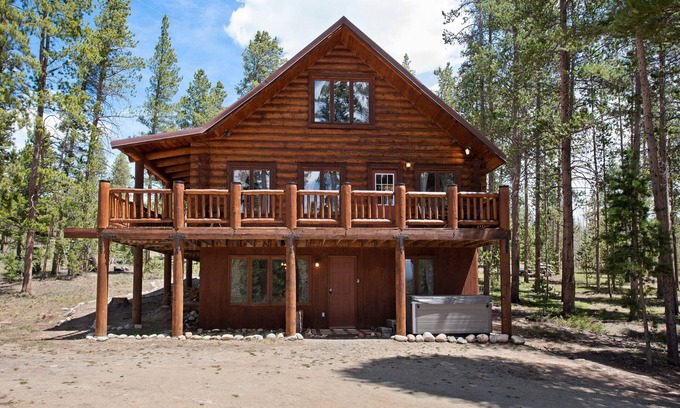 Sunset Ridge Cabin | Rustic Retreat - 3 Resorts within 15 Miles