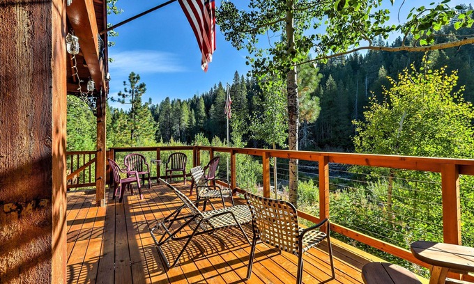Truckee Cabin | Rustic Riverfront Truckee Cabin w/Deck & BBQ