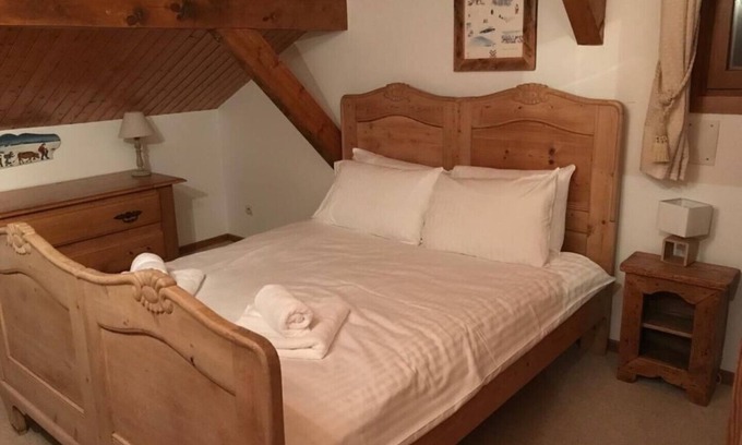 Les Allues House | Rustic Style Private Four Bedroom Chalet in the pretty Hamlet of Le Cruet