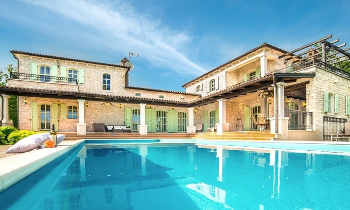 Strpacici Villa | Rustic Villa Romana with pool and sauna