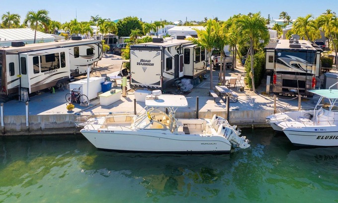Cudjoe Key RV Rental | RV Lot 497-35' Canal Front in Venture Out at Cudjoe Key