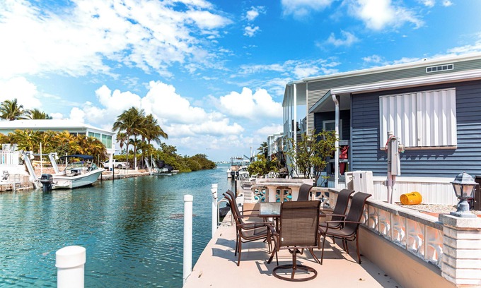 Cutthroat Harbor Estates RV Rental | RV Lot 600 Venture Out, Canal Front, 35ftx70ft