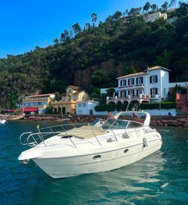 Mandelieu-La-Napoule Boat Rental | Séjour Côte d'Azur sur un navire de plaisance