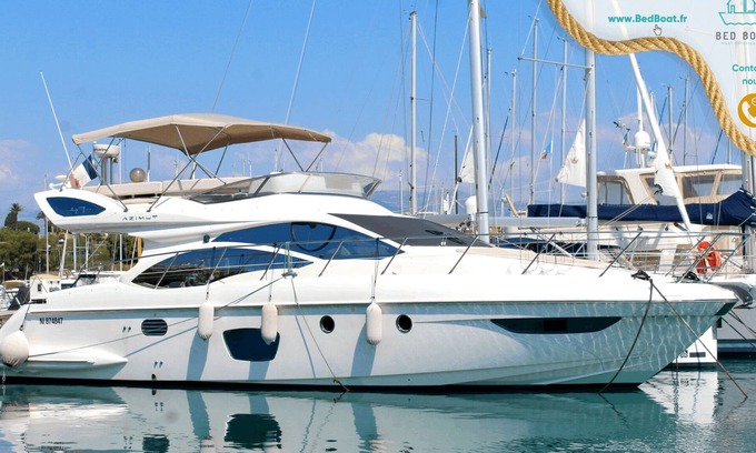 Antibes City Centre Boat Rental | Séjour sur un Yacht Élégant à Antibes