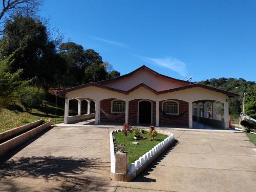 Serra Negra House | Sítio dos Rodrigues