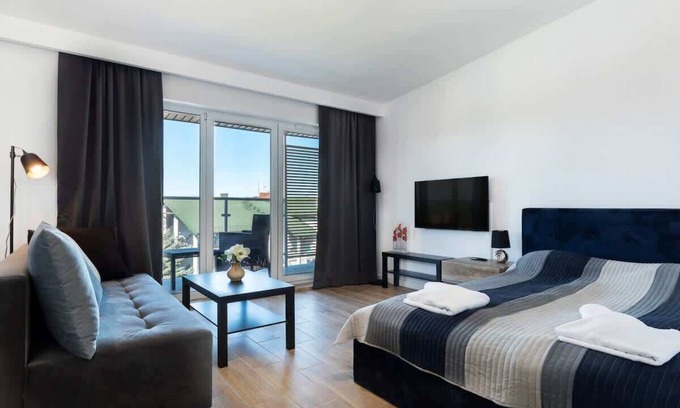 Dziwnowek Apartment | Słoneczne Tarasy 10B | Elegant Studio | Lake View