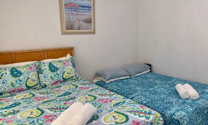 West Bay Apartment | S1 BP | Steps to Beach