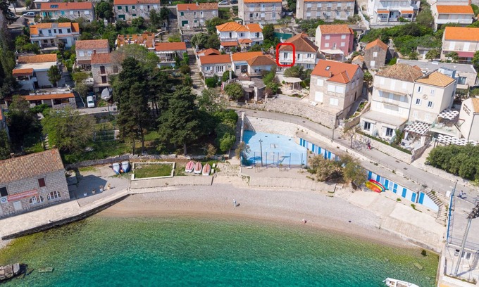 Cove Tri Zala (Zrnovo) Apartment | S1 - studio just 50m from the beach with sea view