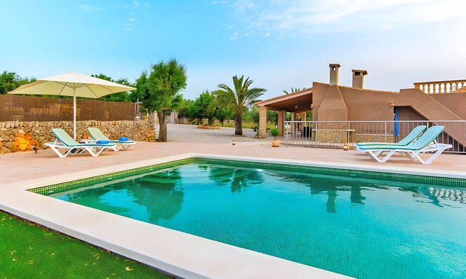 Santa Margalida Villa | Sa Caseta de Son Morro 230 magnificent finca with private pool, terrace and air-conditioning