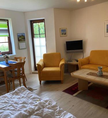 Dahme Apartment | Saarstrasse 18a W9