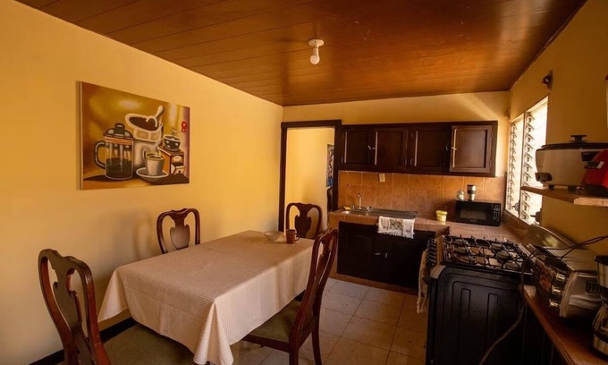 Managua Apartment | Safe and Central 2-bedroom Apartment with WiFi for Short or Long Stays