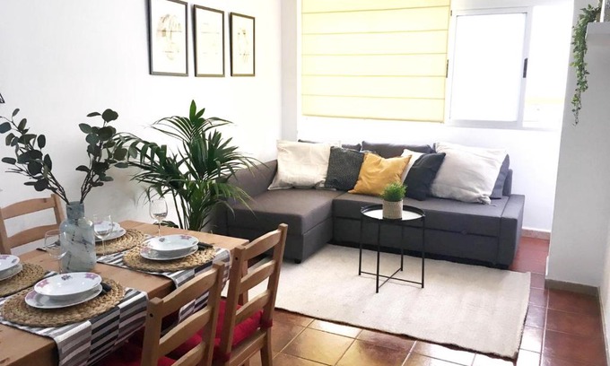 Las Palmas de Gran Canaria House | Sagasta Beach Flat I by Canary365