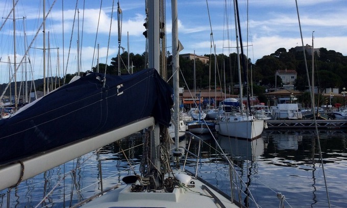 Porquerolles Boat Rental | Sail boat at berth island of Porquerolles