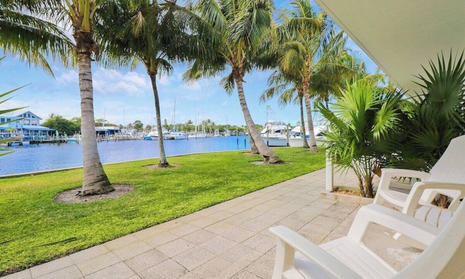 Stuart Apartment | Sailfish Suites 1 - Waterfront & pet friendly!