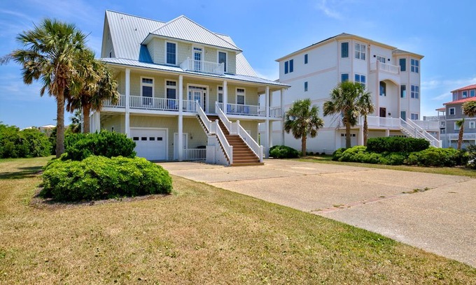 Cape Island House | Sailview Drive 4 Oceanview! | Community Pool, Fireplace, Jacuzzi, Internet