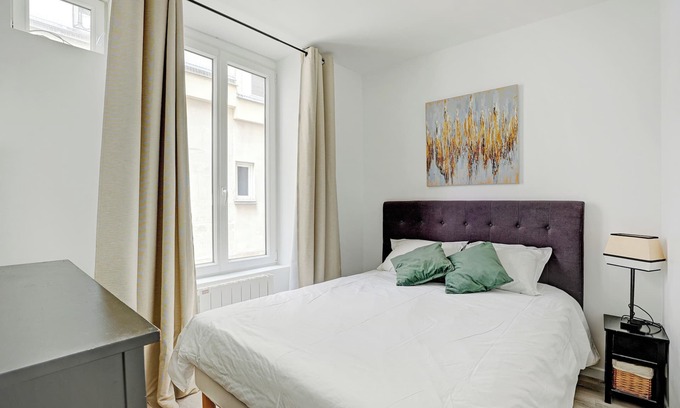 Saint-Germain-des-Pres Apartment | Saint-Germain - Rue Jacob, calm and chic in the center of everything