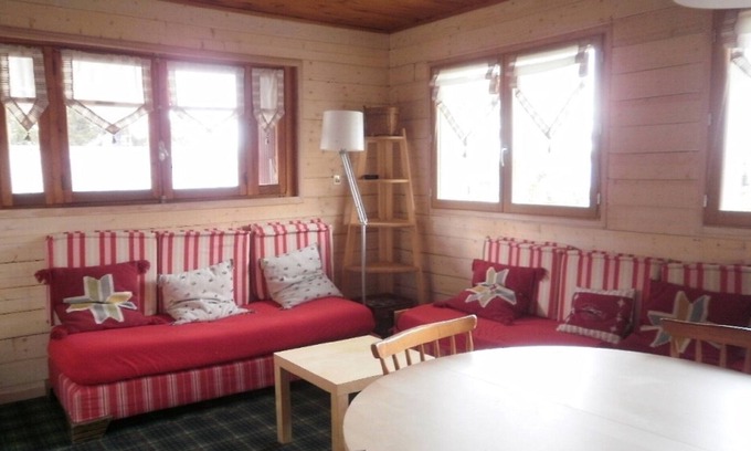 Saint-Lary-Soulan Apartment | Saint Lary Soulan: apartment in individual chalet at the foot of the slopes