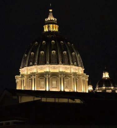 Vatican Apartment | Saint Peter's Sunset View Luxury Apartment