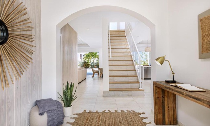 Leeward Settlement Villa | Salt Air and Second Wind