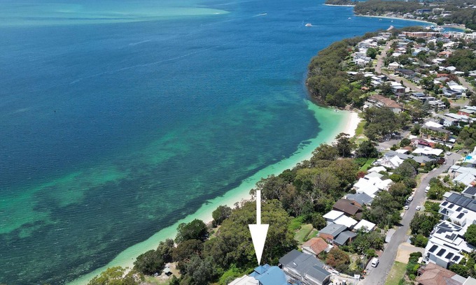 Port Stephens Council House | Salt and Serenity - A modern property with ocean views
