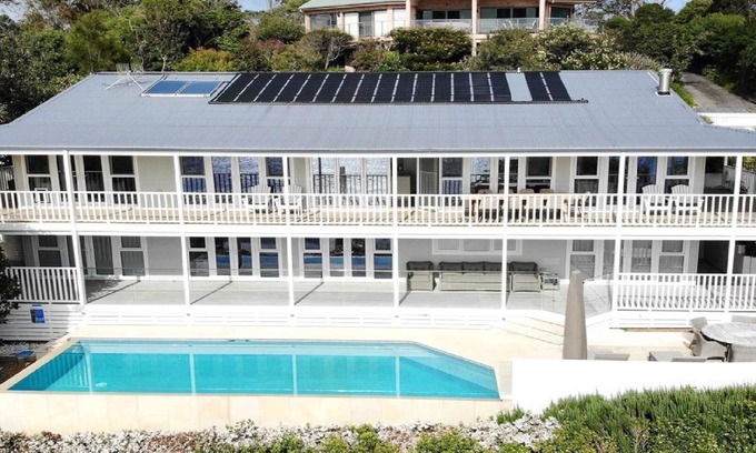 Avoca Beach Apartment | SALT DECK - THE UPPER DECK | Accom Holiday