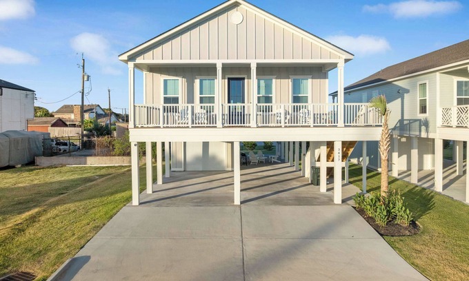 Galveston House | Salt & Stone Villa 3417