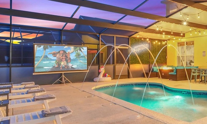 West Kissimmee Villa | SALT WATER POOL*EXPANSIVE POOL DECK* LED POOL FOUNTAIN JETS