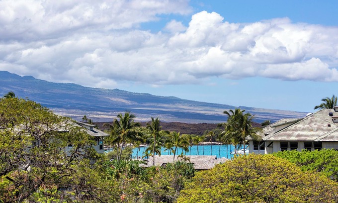 Waikoloa Condo | Salt Water Pool⛱️ Ocean View 🌊 Hualalai View🌋 140+ 5 Star Reviews 🌟