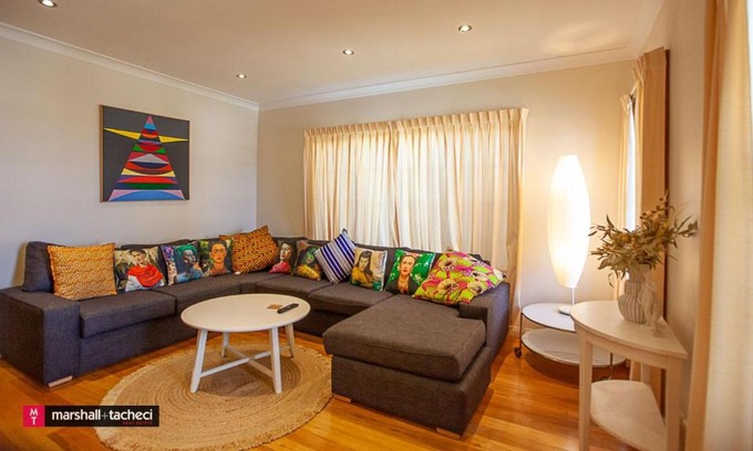Bermagui House | Salt water villa Bermagui Four bedroom central location with Wifi
