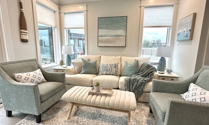 Wilmington Historic District Boat Rental | Saltwater at The Cove - 5 min. walk to Downtown Wilmington