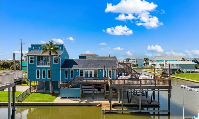 Isla Del Sol House | Salty Nueces