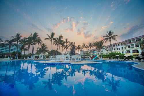 Flamingos Hotel | Samba Vallarta All Inclusive