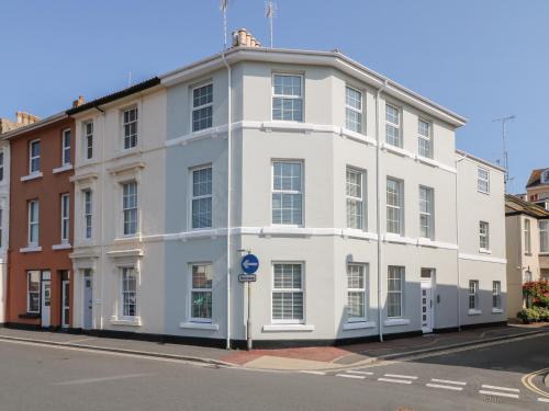 Teignmouth Apartment | Samphire