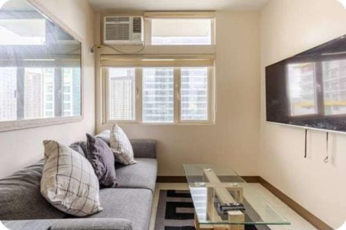 Bel-Air Apartment | San Antonio One Br Unit 222 work Station makati