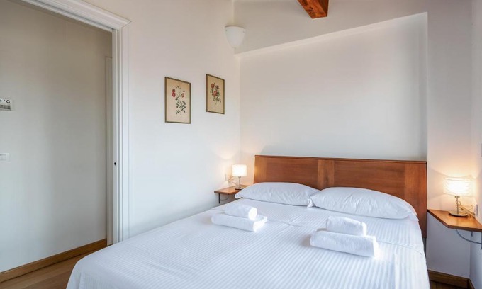 San Lorenzo Apartment | San Marco Apartment with Panoramic View