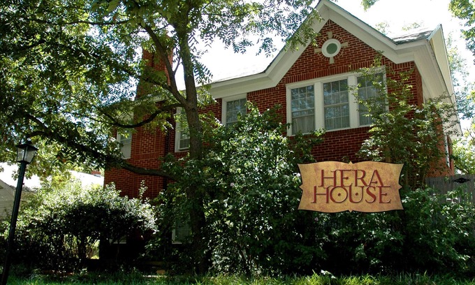 Lower Greenville Apartment | Sanctuary in the City | Hera House