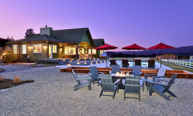 Healdsburg House | Sanctuary on Lytton | Complimentary wine tasting at Croix included!